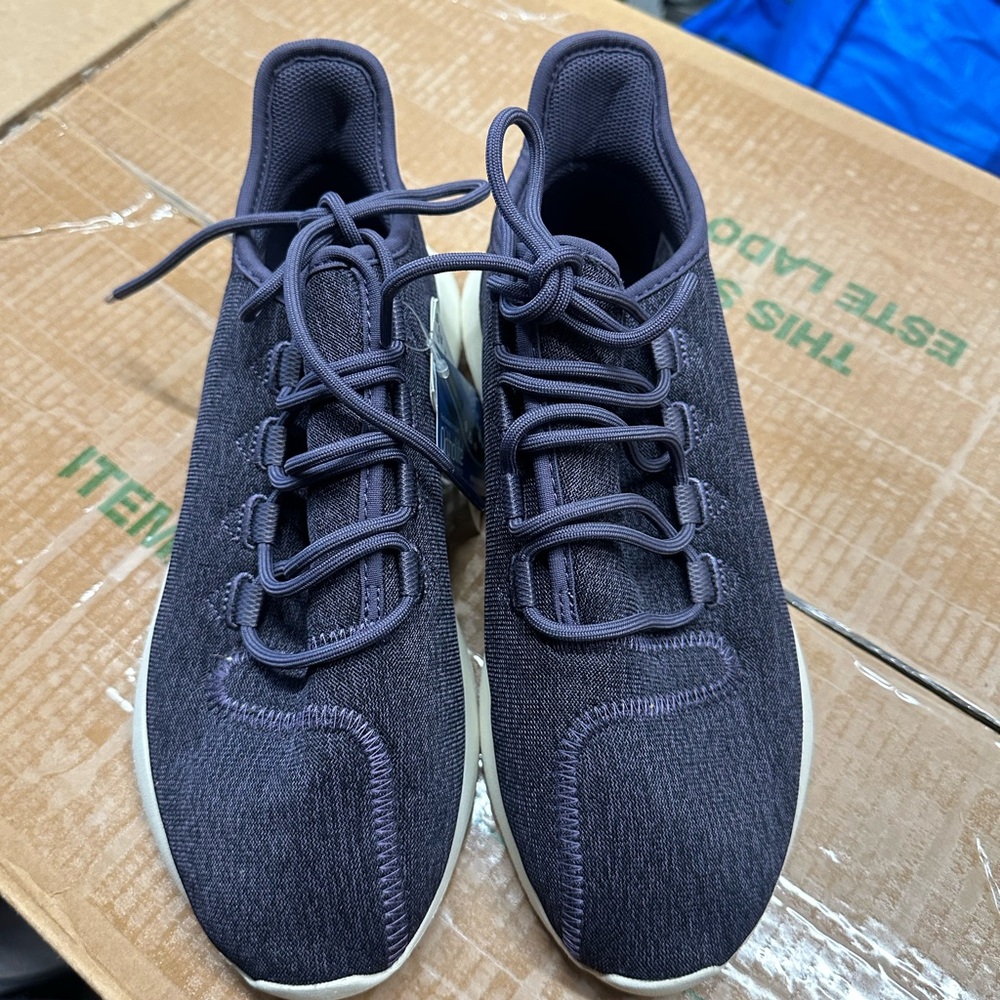 Men's Black Athletic Shoes